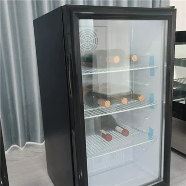 Bar-Refrigerador de bevande in alto